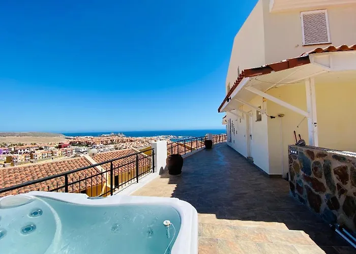 The Feelgood House With Jacuzzi And Ocean View
