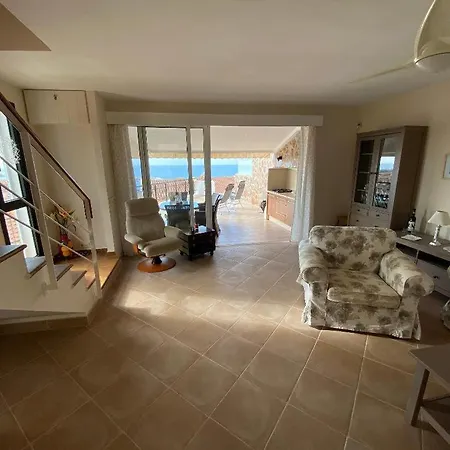 Дом отдыха The Feelgood House With Jacuzzi And Ocean View